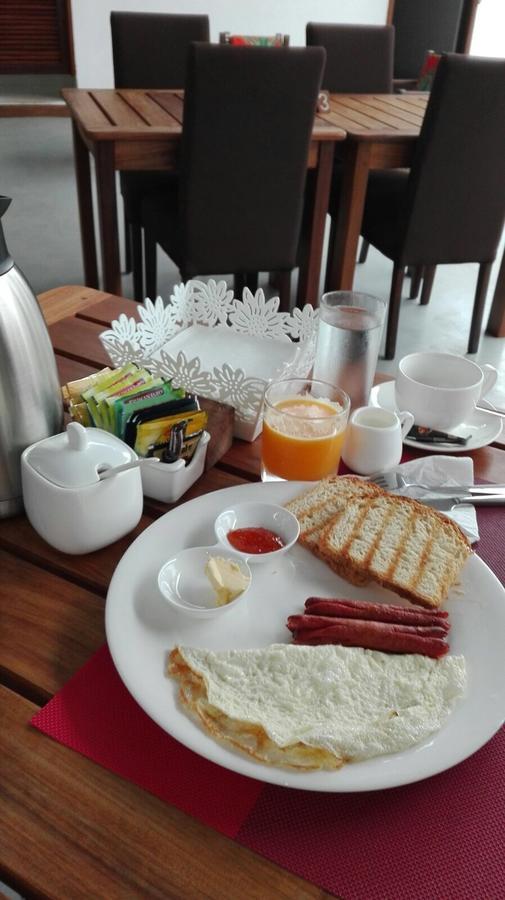 27 Cafe Zanzibar Airport Hotel Bagian luar foto